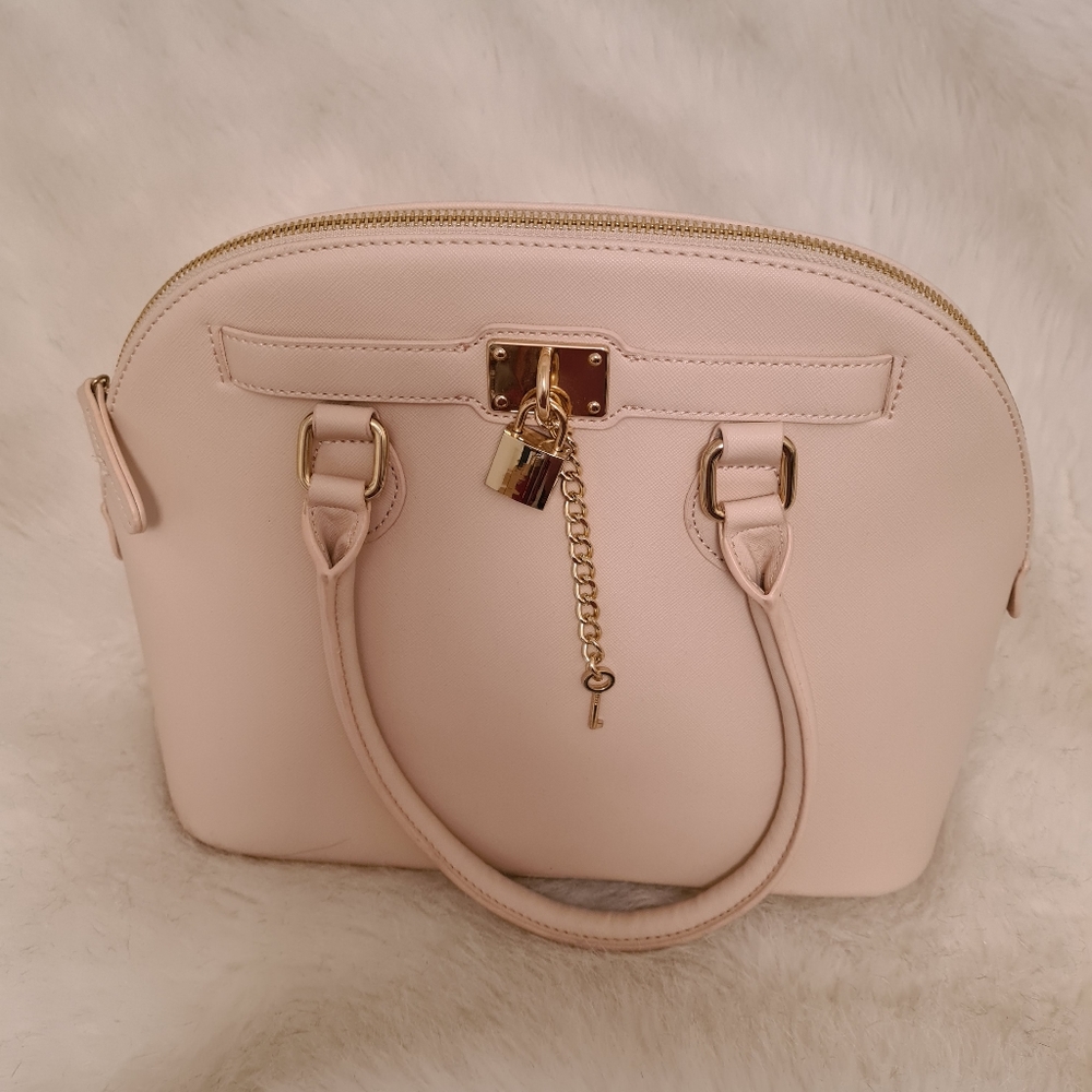 Light baby pink purse